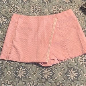Pink seersucker Lilly Pulitzer skort